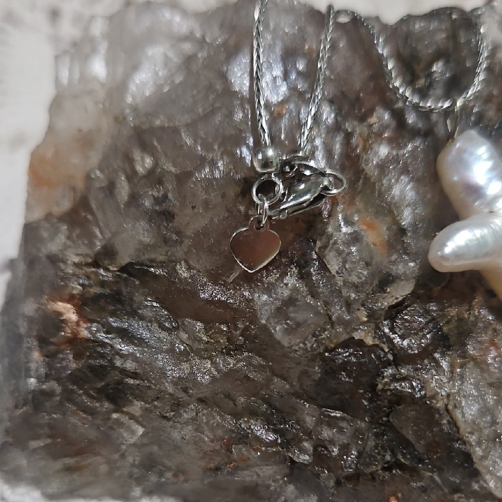 White Cultured Freshwater Pearl Cross On A 14k Italian White Gold Chain - Picture 2 of 11